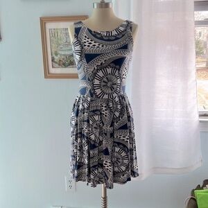 Young Threads New York City Summer Dress size M